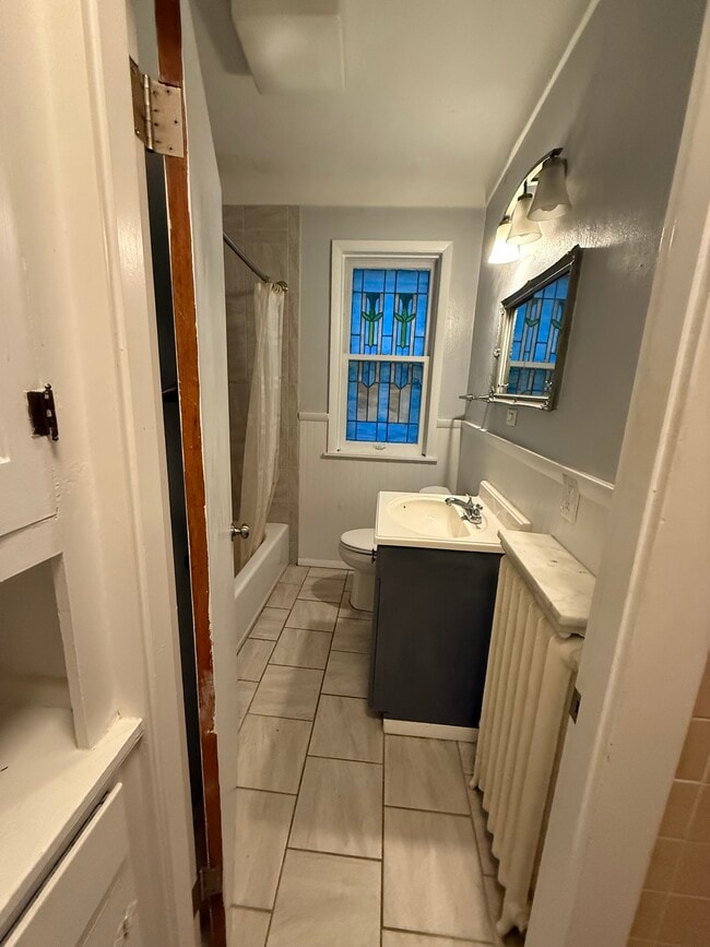 Building Photo - 3650 Dover Pl