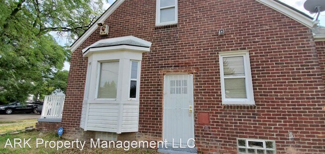 Building Photo - 3 br, 1 bath House - 10055 Coyle