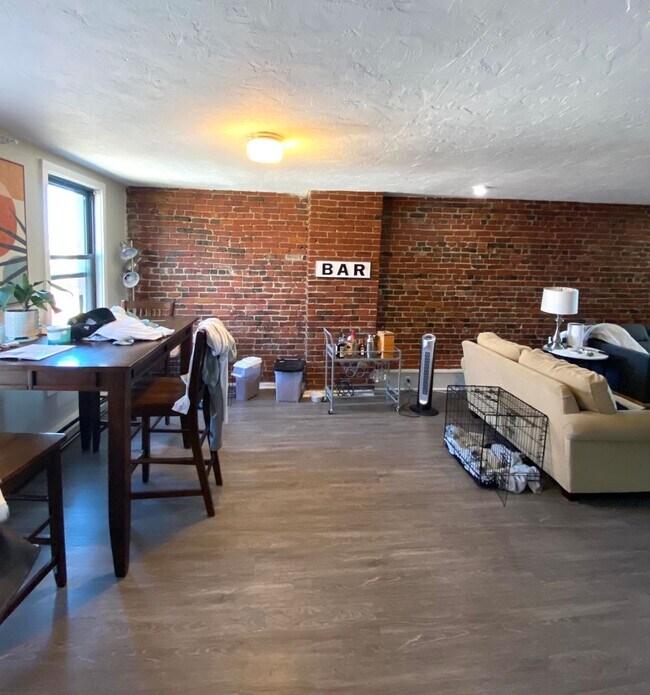 Foto del interior - 151-153 Meridian St