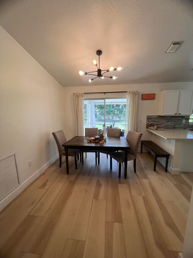 Foto del edificio - 17680 93rd Rd N