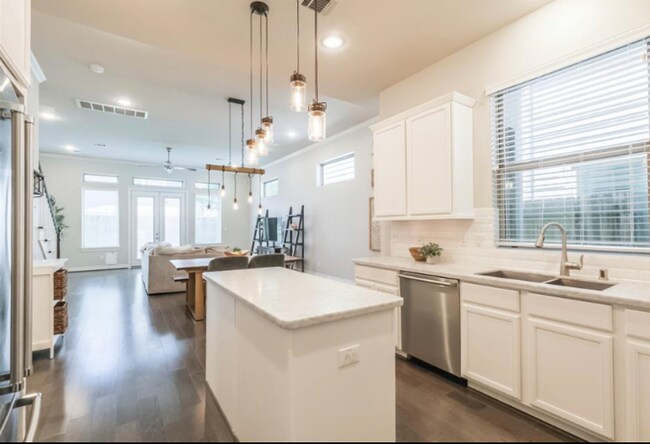 Foto del edificio - 1521 Nashua St