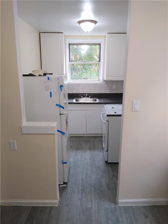 Building Photo - 1750 E 14th St