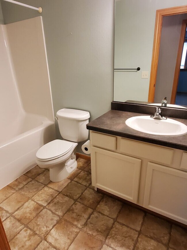 Foto del edificio - Beautiful 4 bedroom pet friendly house on ...
