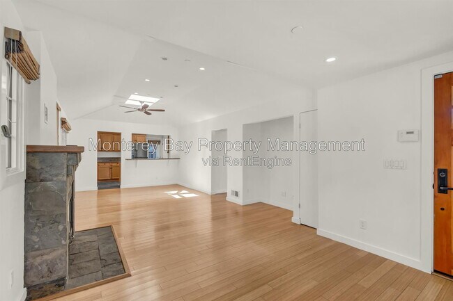Foto del edificio - 414 Monterey Ave