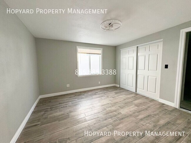 Foto del edificio - 1430 E 32nd St