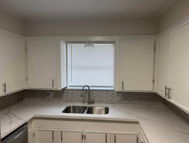 Foto del edificio - 3616 Ave D