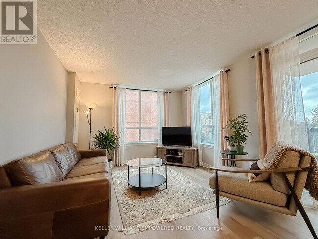 Photo du bâtiment - 51 Times Ave