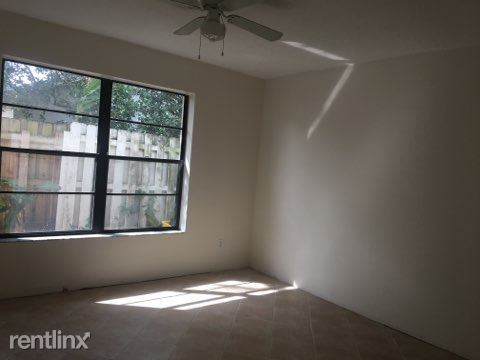 Building Photo - 3 br, 2 bath House - 1307 Hempstead St