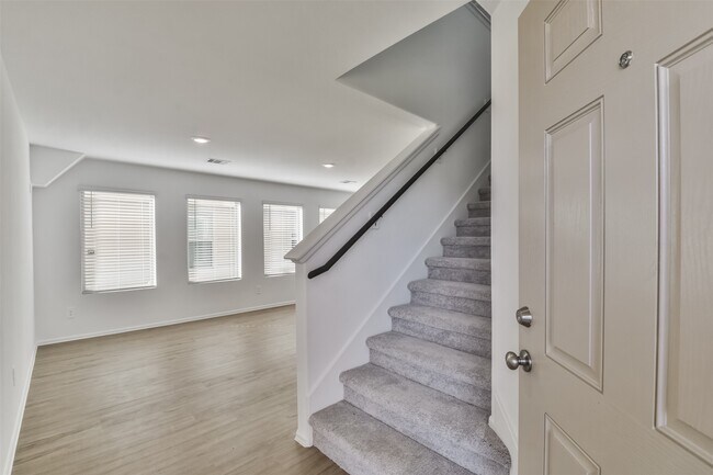 Foto del edificio - 18927 Jasper Rdg Dr