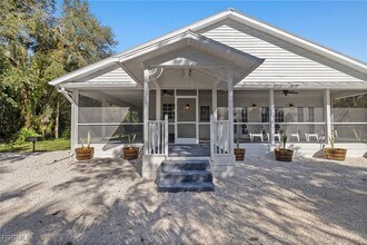 Building Photo - 17780 Caloosa Rd