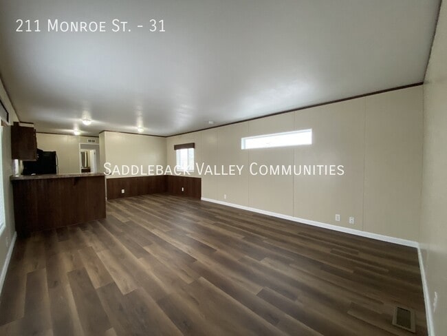Building Photo - 211 Monroe St