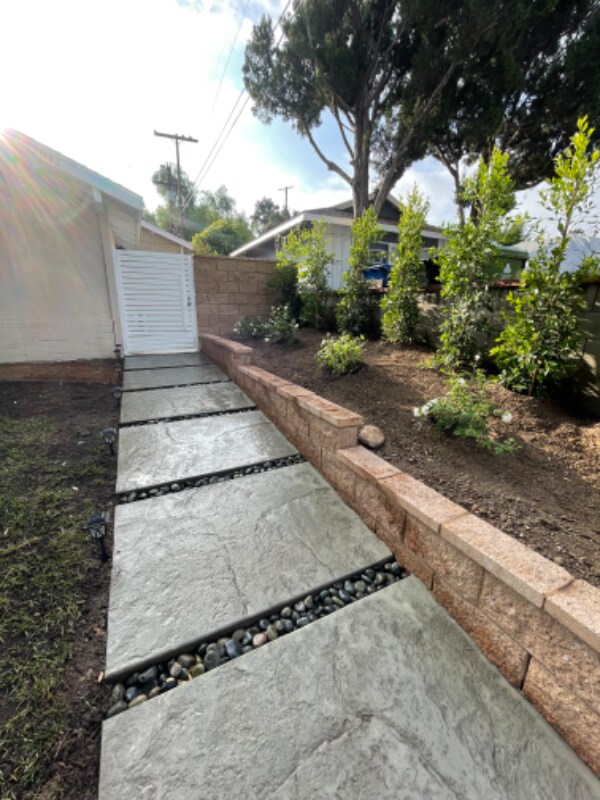 Building Photo - 12033 Youngdale Ave