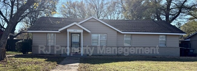Photo - 1973 Tacoma Ave House