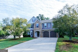Building Photo - 3380 Gables Ct