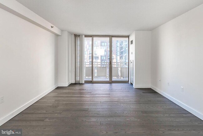 Foto del edificio - 4801 Fairmont Ave