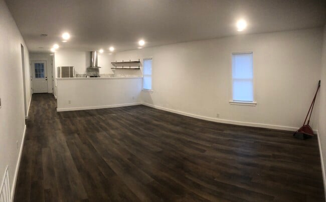 Kitchen/Living Room - 106 Matthews St