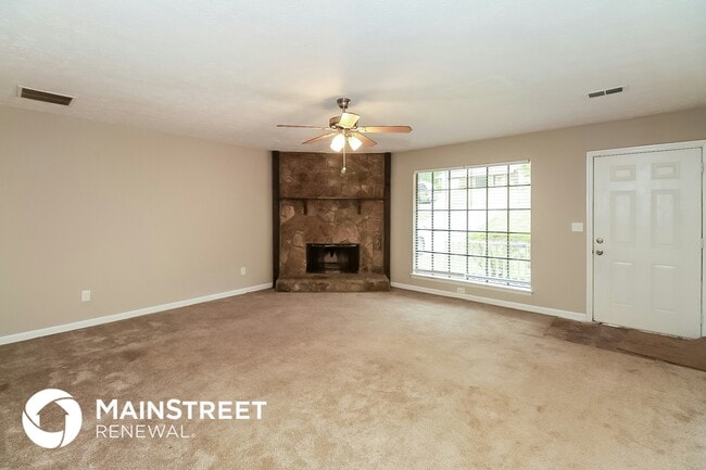 Building Photo - 8170 Winewood Ct