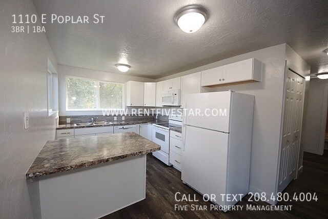 Foto del edificio - 1110 E Poplar St