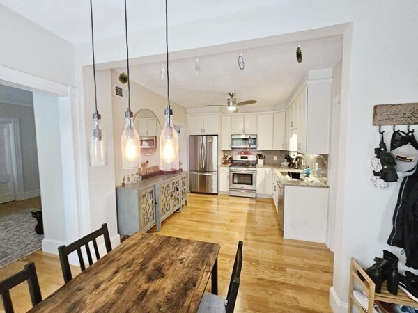 Foto principal - 187 Brown St