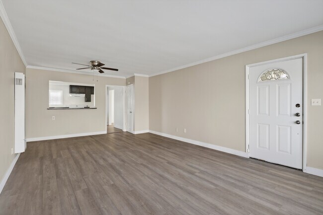 Building Photo - 25218 Loytan St