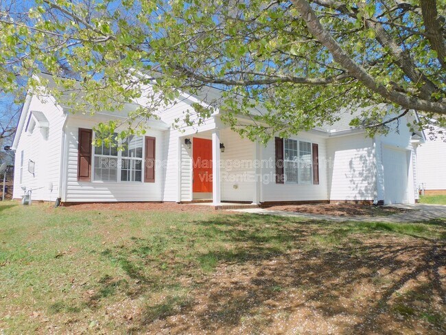 Foto del edificio - 1856 Oakhurst Park Ln