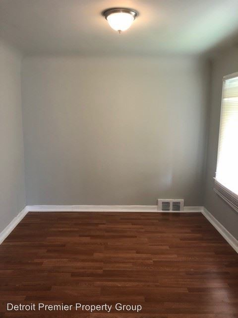 Building Photo - 3 br, 1 bath House - 18284 Murray Hill