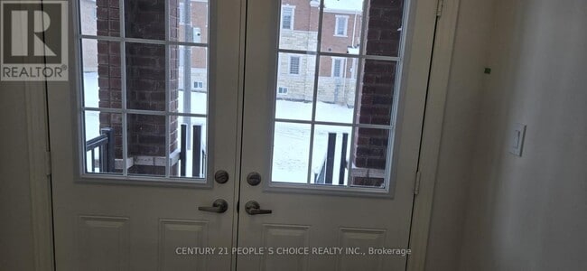 Building Photo - 2232 Crystal Dr