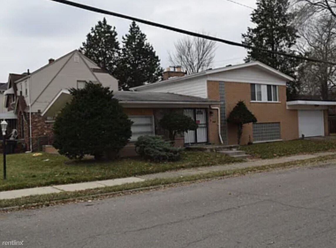 Primary Photo - 3 br, 2 bath House - 16259 Lawton St