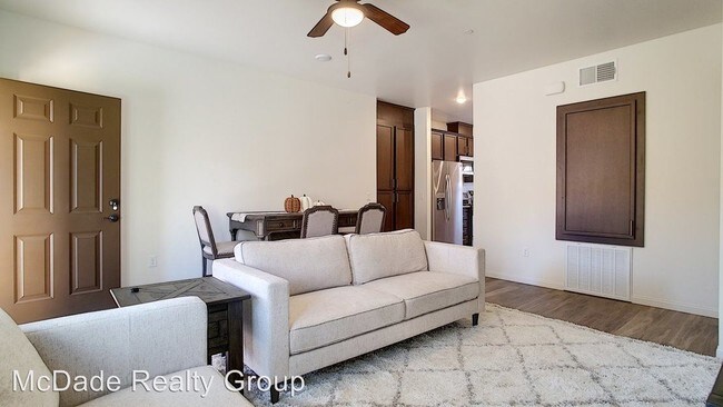 Building Photo - 14267 Rios Canyon Rd