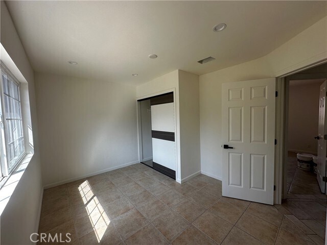 Foto del edificio - 15858 Cadwell St