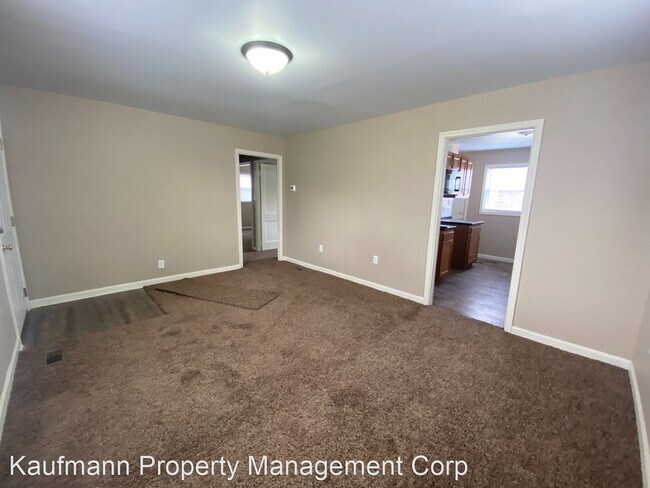 Building Photo - 3 br, 1 bath House - 4805 Spatz Ave