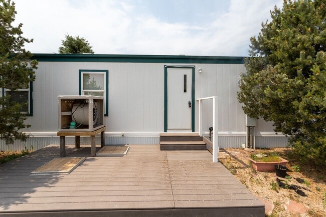 Photo - MOVE IN SPECIAL!! Charming Home on a Spaci...