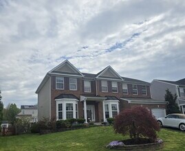 Building Photo - 116 Greenwich Dr
