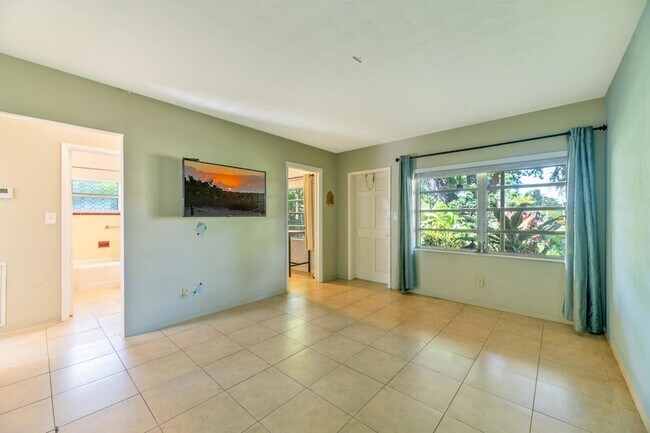 Foto del edificio - 2204 NW 3rd Ave