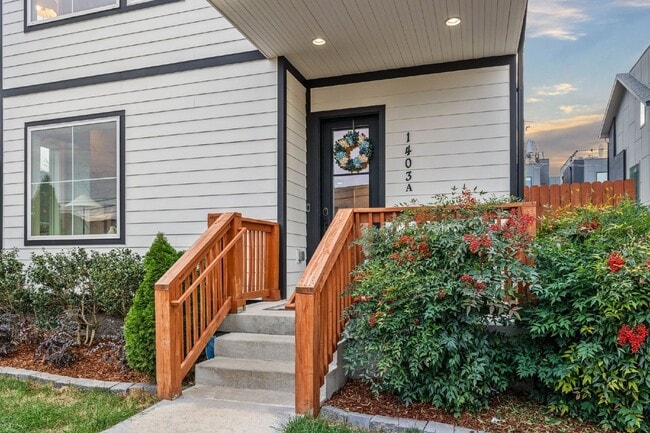 Photo - Spacious 4-Bed Gem in Nashville: 2360 sq f... Apartment