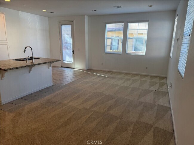 Building Photo - 3010 E Via Fiano