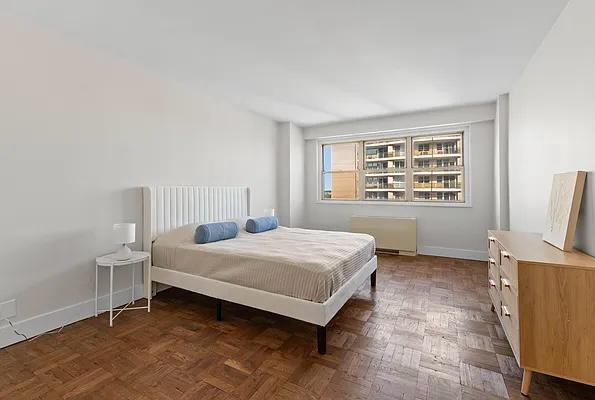 Primary Photo - Welcome to your cozy retreat in the heart ...
