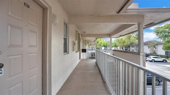 Building Photo - 8323 Royal Palm Blvd