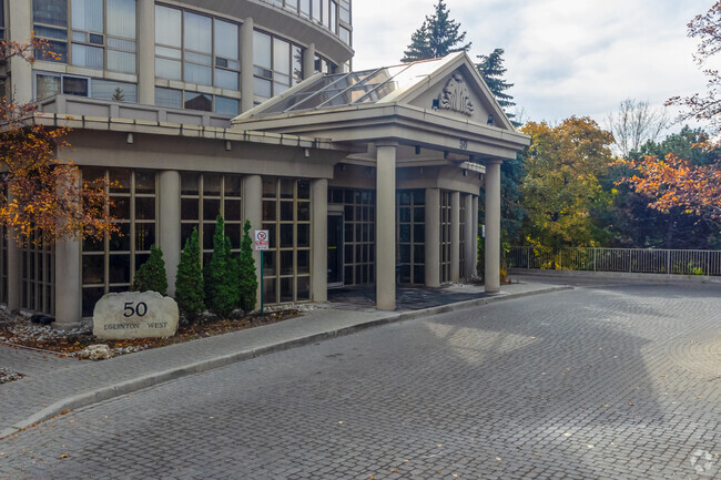Photo du bâtiment - The Esprit Condo