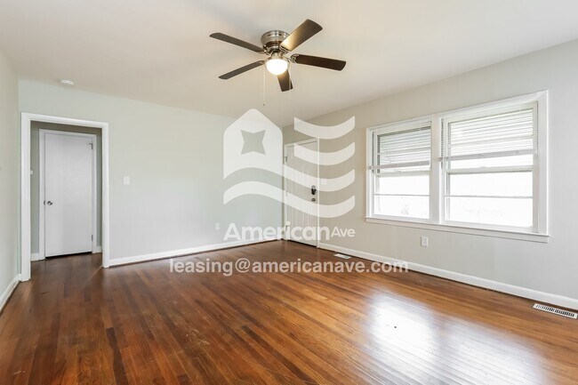 Foto del edificio - 276 Caulder Cir
