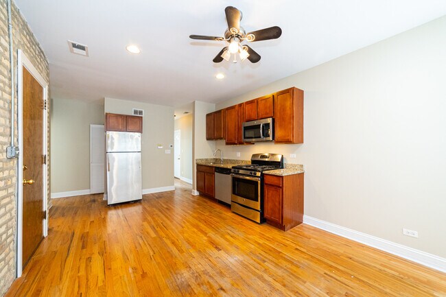 Foto del edificio - 1642.5 W Greenleaf Ave