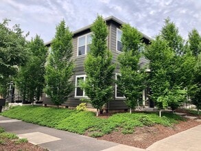 Building Photo - 7033 N Charleston Ave