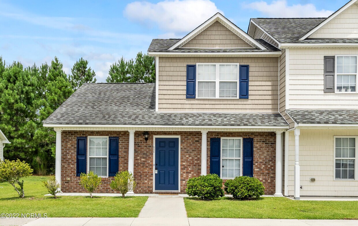 806 Springwood Dr, Jacksonville, NC 28546 Townhome Rentals in