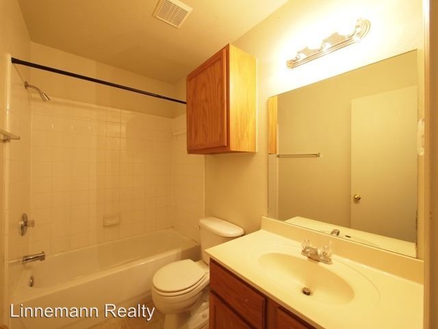 Building Photo - 2101 Tahoe Ct