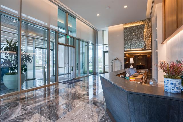 Foto del edificio - 7901 Windrose Ave.