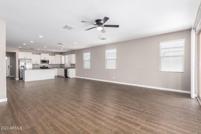 Foto del edificio - 29426 W Weldon Ave