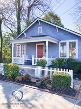 Building Photo - 310 7th St