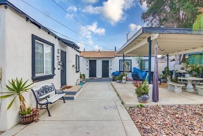 Foto del interior - 4065 - 4071 Chamoune Avenue
