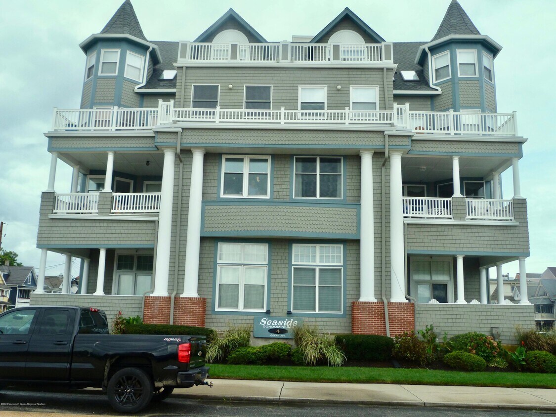 4 Ocean Ave Unit 214, Ocean Grove, NJ 07756 Condo for Rent in Ocean