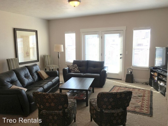 Building Photo - 4 br, 3 bath House - 1069 E Quarry View Way